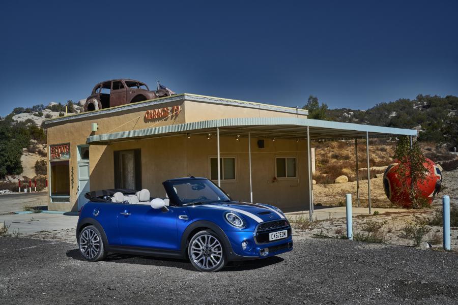  Mini Cooper S Cabrio (F57) 2018 года  (WW) (фото 64 из 222)